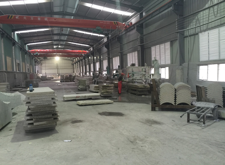 公司一角第三张