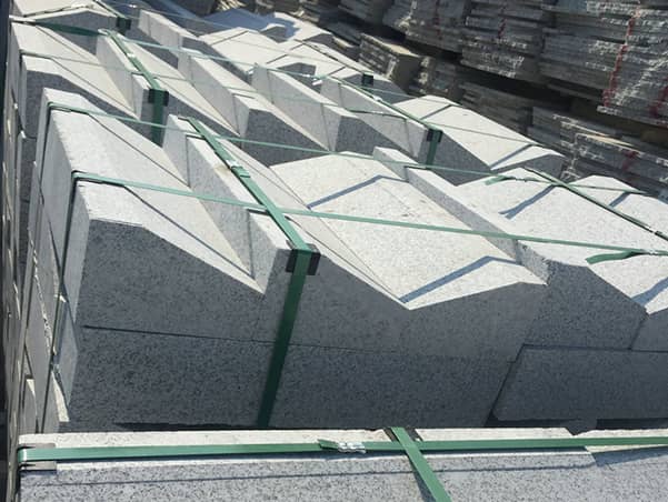 白麻路沿石大切角第1张高清图